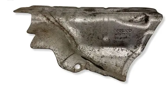 Volvo S60 Exhaust heat shield 30757170 08HW26R151A
