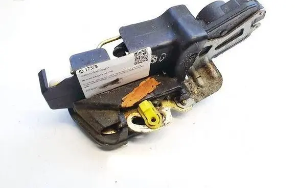 Hyundai Santa Fe Rear door lock 