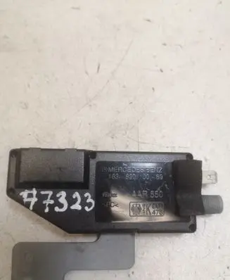 Mercedes-Benz ML W163 Aerial antenna amplifier A1638200089