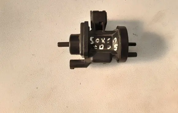 KIA Sorento Turbo solenoid valve A0005450527 USAPAT4715396