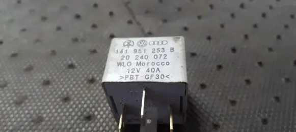 Audi TT Mk1 Other relay 141951253B 20240072