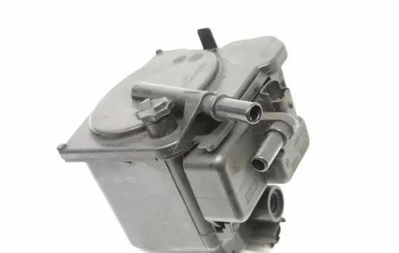 Peugeot 207 Fuel filter HDF939 9305108C