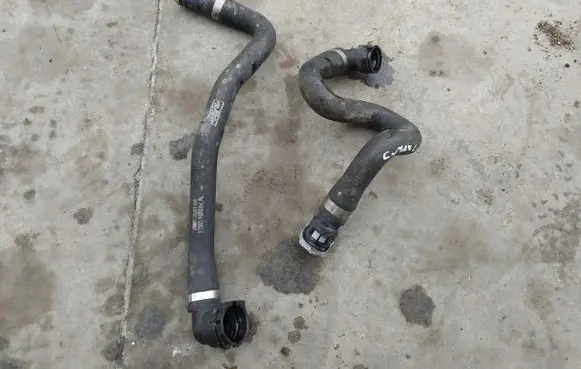 Ford Focus C-MAX Engine coolant pipe/hose