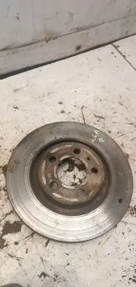 Volkswagen Golf IV Front brake disc C733