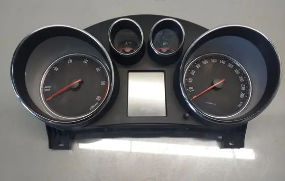 Opel Insignia A Speedometer (instrument cluster) 22956342