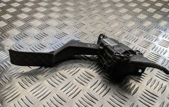 Volkswagen Transporter - Caravelle T5 Accelerator throttle pedal 7h1721503 6pv008495