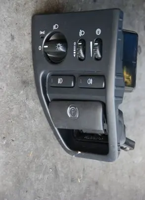 Volvo XC90 Light switch 30739304