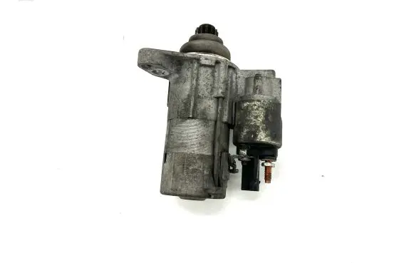 Volkswagen Golf VI Starter motor 02Z911023P