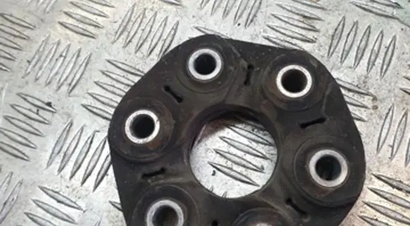 BMW 1 F20 F21 Rear prop shaft donut coupling/joint 7610372