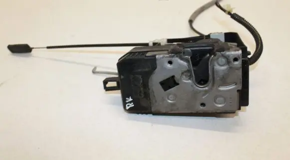 Opel Signum Front door lock 13210771