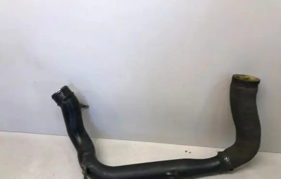 Volvo XC90 Intercooler hose/pipe 30647918 30636858