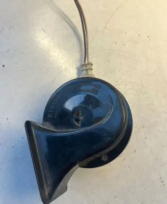 BMW 5 E60 E61 Horn signal 0092018 CH2139