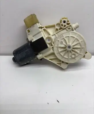 Ford Mondeo MK IV Front door window regulator motor 6M2114A389B FC6653