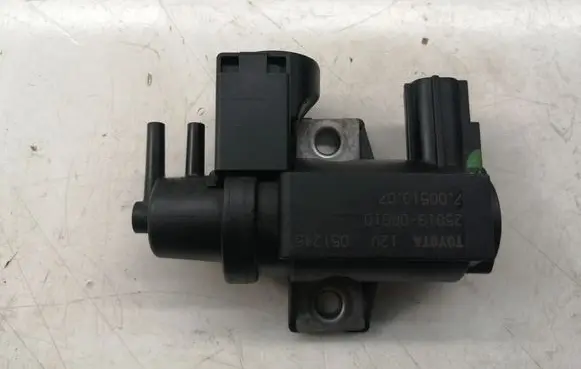 Toyota Avensis T250 Turbo solenoid valve 258190R010 70051307