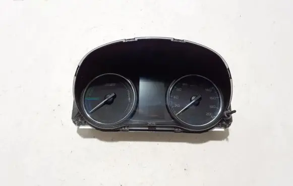 Mitsubishi Outlander Speedometer (instrument cluster) 8100C543