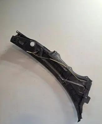 Infiniti FX Wiper trim 66863CG00A LA525311750