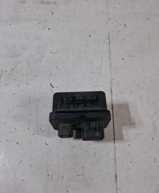 Mazda CX-5 Glow plug pre-heat relay SH0110650
