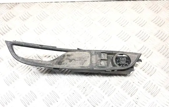 Ford Focus Electric window control switch AM5T14A1332FA 10007636