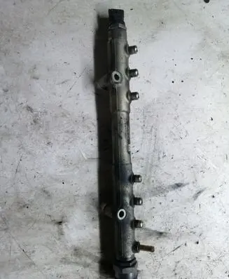 Volvo S60 Fuel main line pipe 0445215023 30757146 003311L3