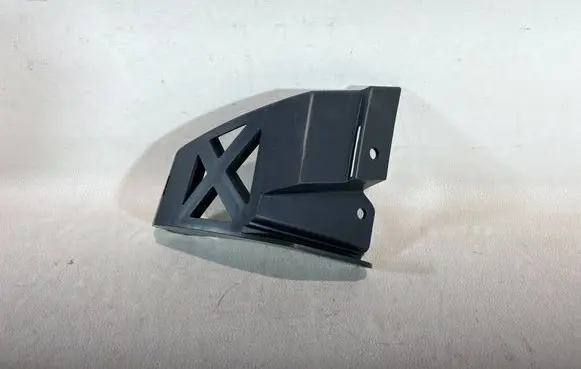 Mercedes-Benz ML W166 Rear bumper mounting bracket A1668850724