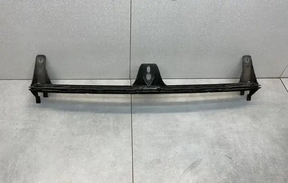 Volkswagen Jetta VI Front bumper mounting bracket 5C6805705J