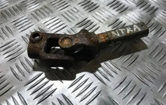 Opel Sintra Steering column universal joint