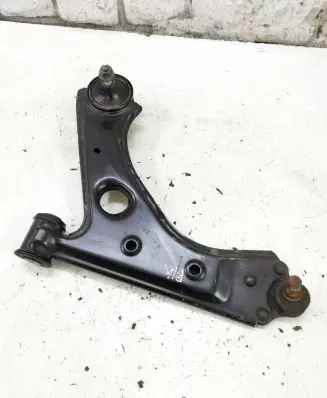 Opel Corsa E Front lower control arm/wishbone