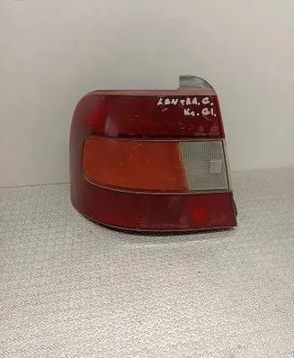 Hyundai Lantra I Rear/tail lights 7R011110 011110