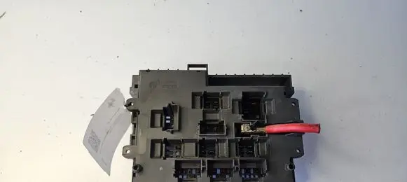 BMW 3 E90 E91 Fuse module 9119445 18231000004A 90200097