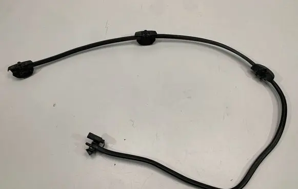 BMW 5 G30 G31 G38 Windshield washer spray nozzle 7388756