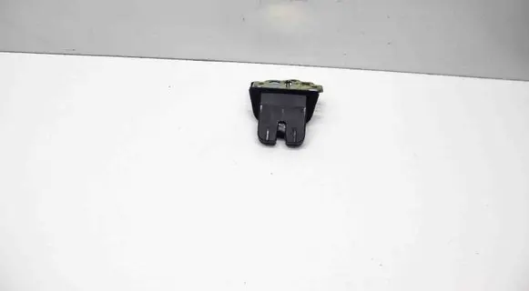 Tailgate/trunk/boot lock/catch/latch