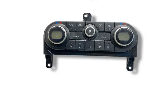 Nissan Qashqai Climate control unit 27500BR45B C0204