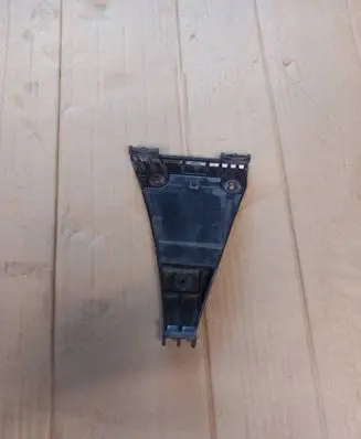 Audi A4 S4 B5 8D Front bumper mounting bracket 8D0807284