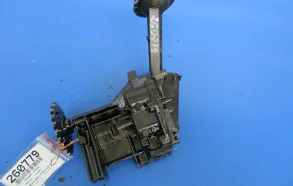 Renault Kangoo I Oil pump 