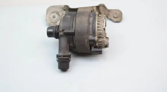 BMW X5 F15 Electric auxiliary coolant/water pump 8602021