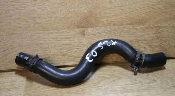 Toyota Avensis T250 Engine coolant pipe/hose