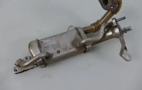 Nissan Qashqai EGR valve cooler 147350354R