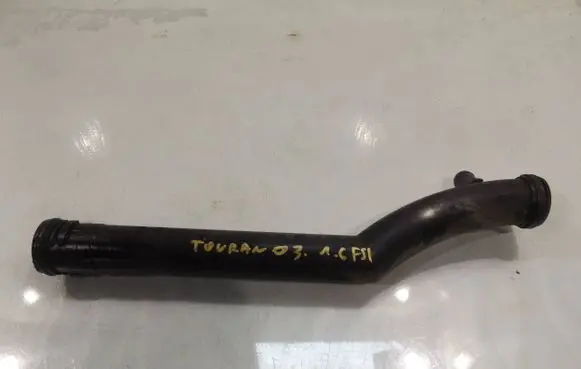Volkswagen Touran I Engine coolant pipe/hose 03C121065A