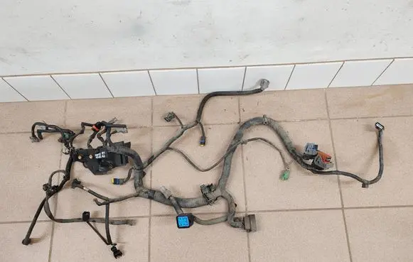 Nissan Note (E11) Engine installation wiring loom 