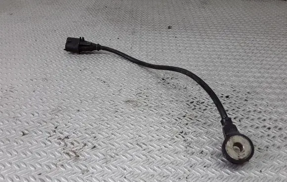 Opel Zafira A Detonation knock sensor 90536392
