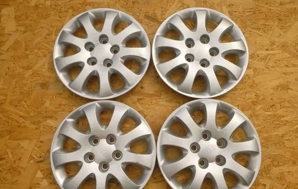 KIA Sedona R15 wheel hub/cap/trim 1K53A37170