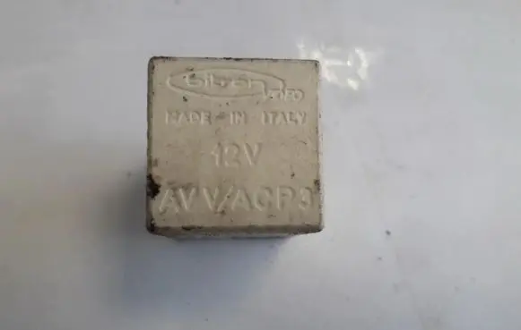 Peugeot 406 Other relay avvacp3