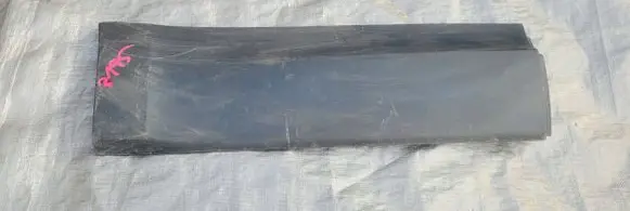 Land Rover Discovery 5 Rear door trim (molding) HY32274A48AE