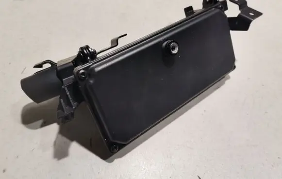 Windshield/windscreen camera