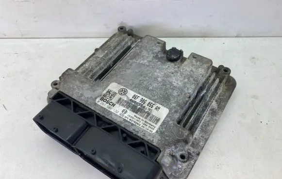 Volkswagen PASSAT B6 Engine control unit/module 06F906056AM