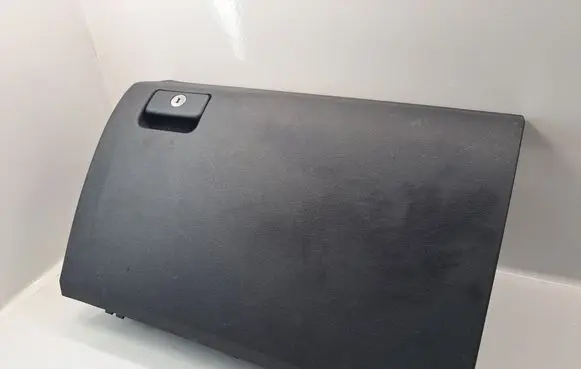Toyota Avensis T270 Glove box 5555005090C0