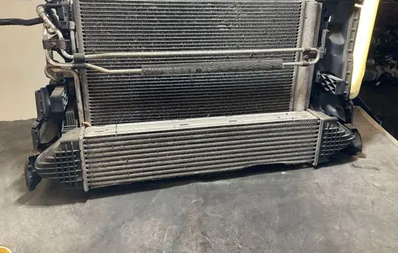 Volvo XC70 Radiator set 