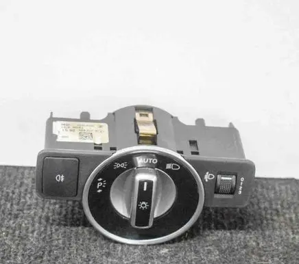 Mercedes-Benz A W176 Light switch 10091532 A2129050651