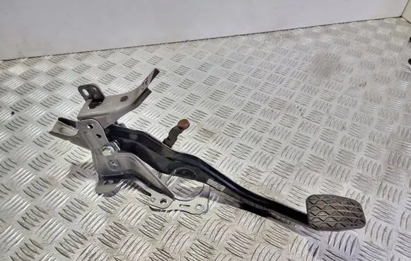 Mazda 6 Brake pedal S0855 130918D1