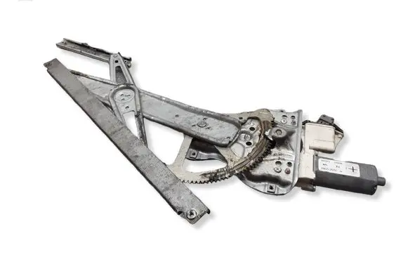 Toyota Avensis T250 Front door window regulator with motor 6982005050